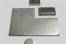 内层用高磁导率坡莫合金经精密冲压退火稳性能,外层用纯铜反射高频EMI,导出涡流,防护内层.平面度0.05mm,快上焊,零发黄,实现高低频磁场防护。