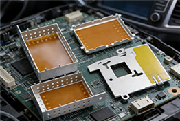 车载娱乐系统屏蔽罩