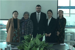 On March 10, 2018, a French customer visited Bosch Hardware